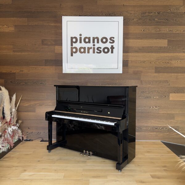 Piano droit d'Occasion KAWAI KS2F | noir brillant - pianos parisot Piano droit d'Occasion KAWAI KS2F | noir brillant - pianos parisot