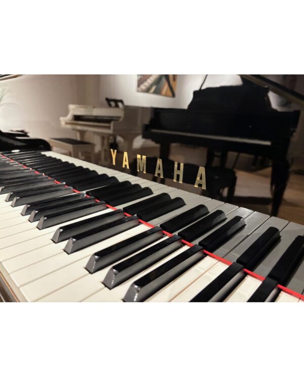 yamaha c3 | noir brillant yamaha c3 | noir brillant