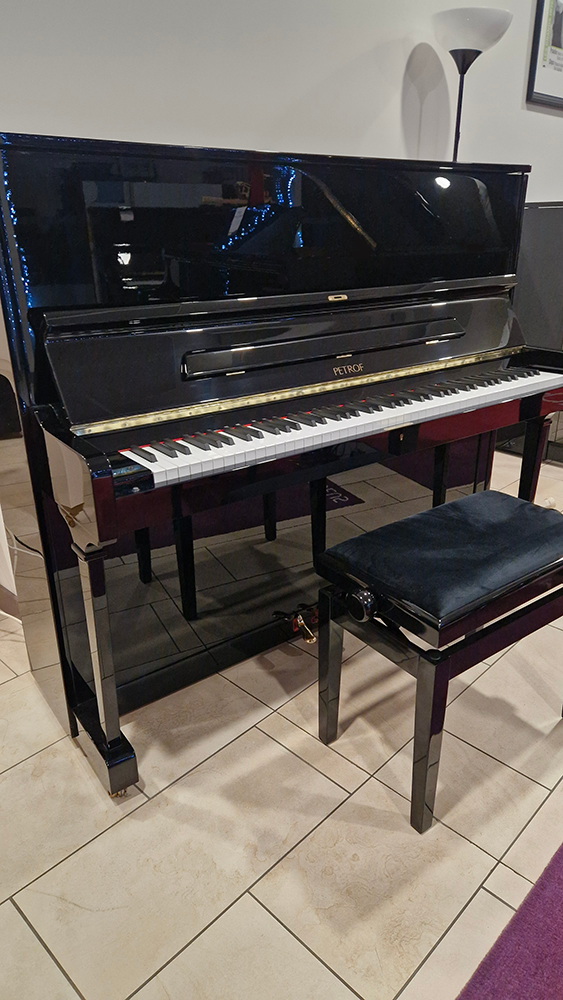 petrof 125 | occasion 2002 | noir brillant petrof 125 | occasion 2002 | noir brillant